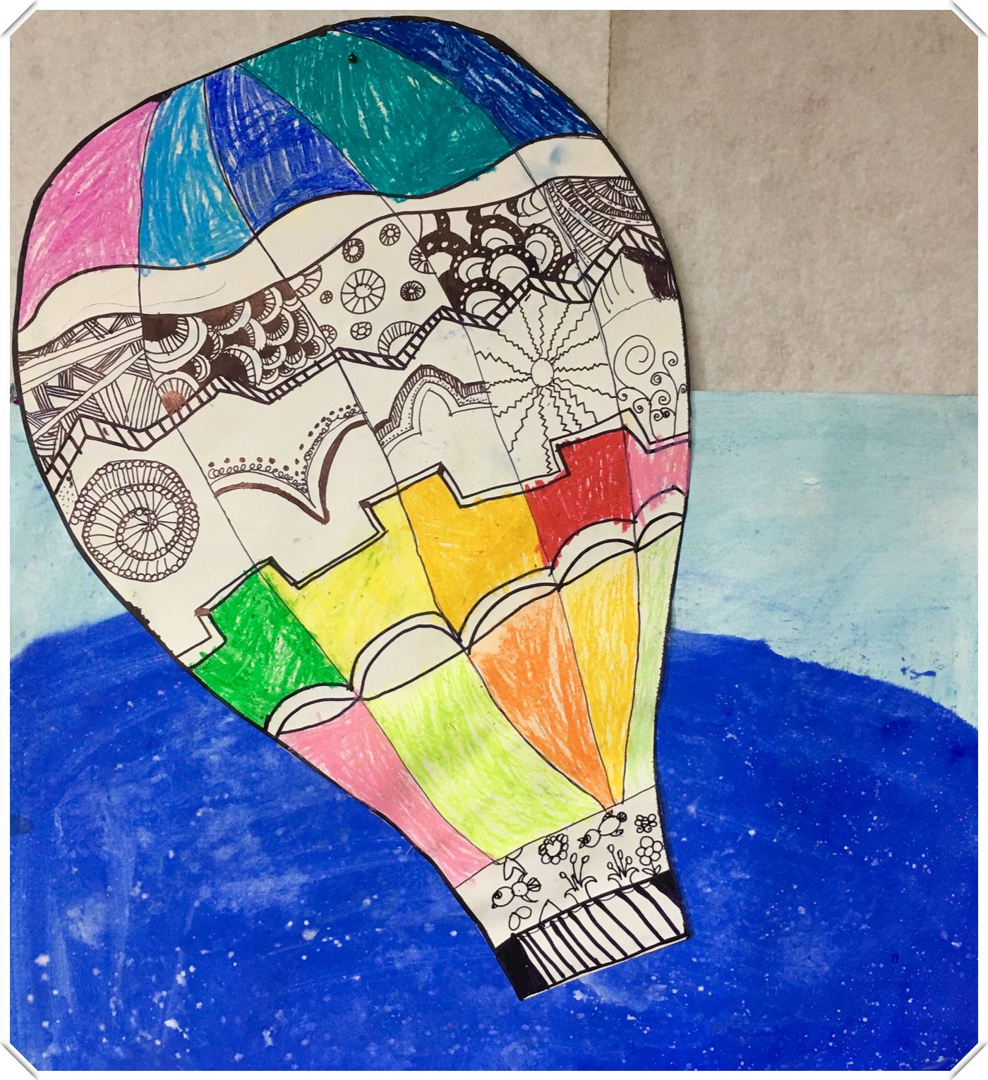 艺术创想班作品《热气球》